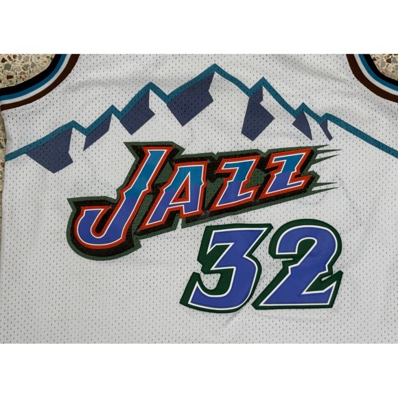 Adidas Hardwood Classics NBA Vintage #32 Utah Jazz Karl Malone Jersey Size M - Picture 2 of 12